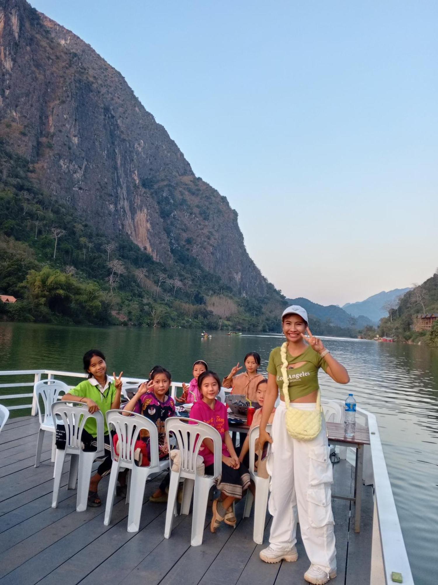 Cam U View Bungalow Hotel Nongkhiaw Buitenkant foto