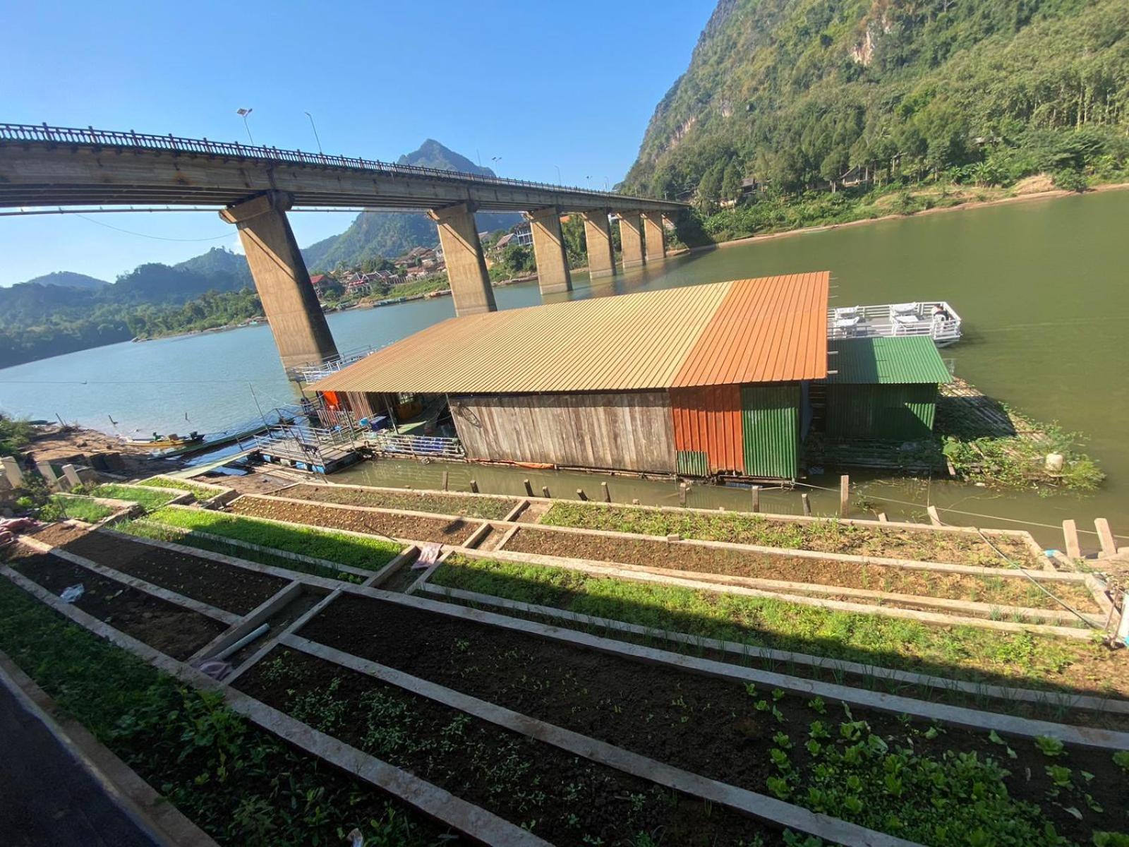 Cam U View Bungalow Hotel Nongkhiaw Buitenkant foto