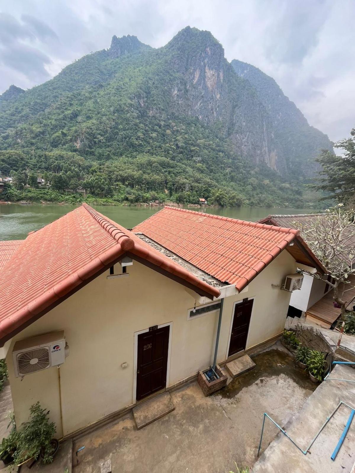Cam U View Bungalow Hotel Nongkhiaw Buitenkant foto