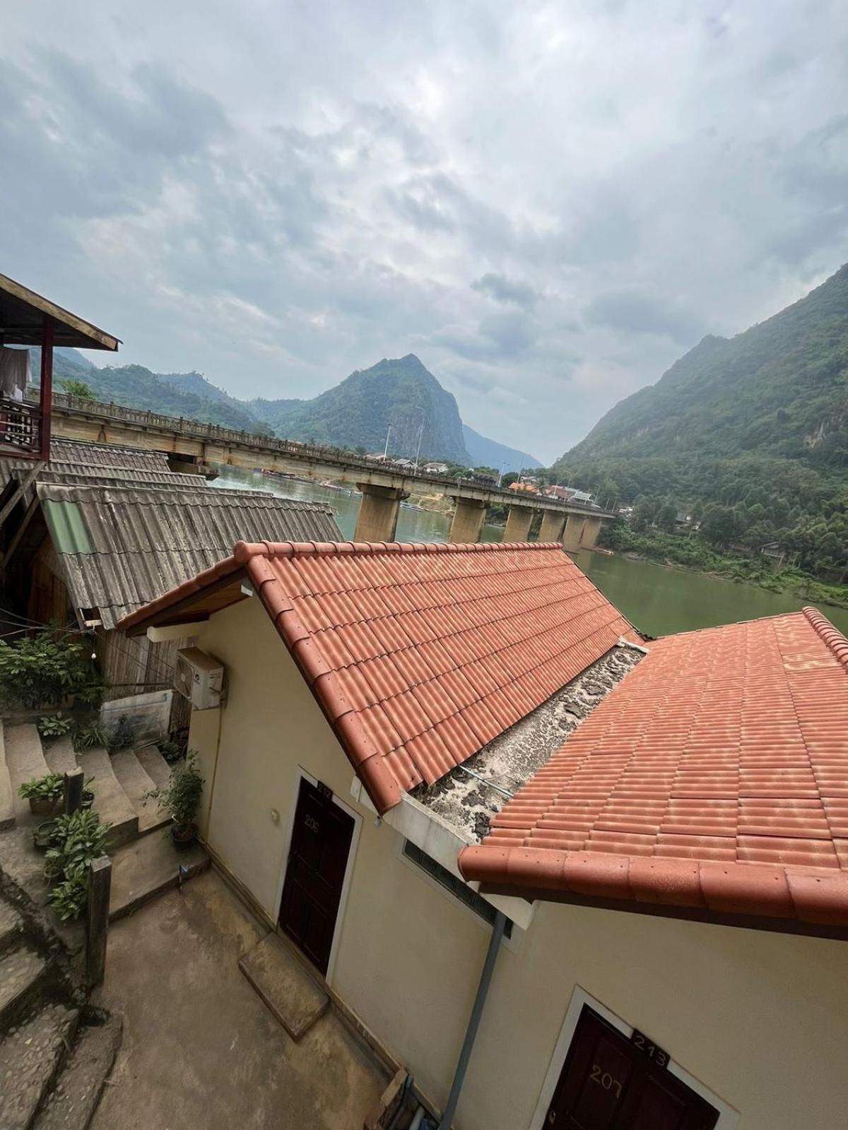 Cam U View Bungalow Hotel Nongkhiaw Buitenkant foto