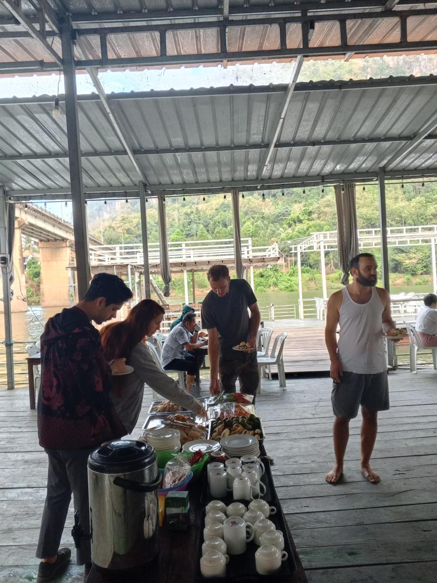Cam U View Bungalow Hotel Nongkhiaw Buitenkant foto