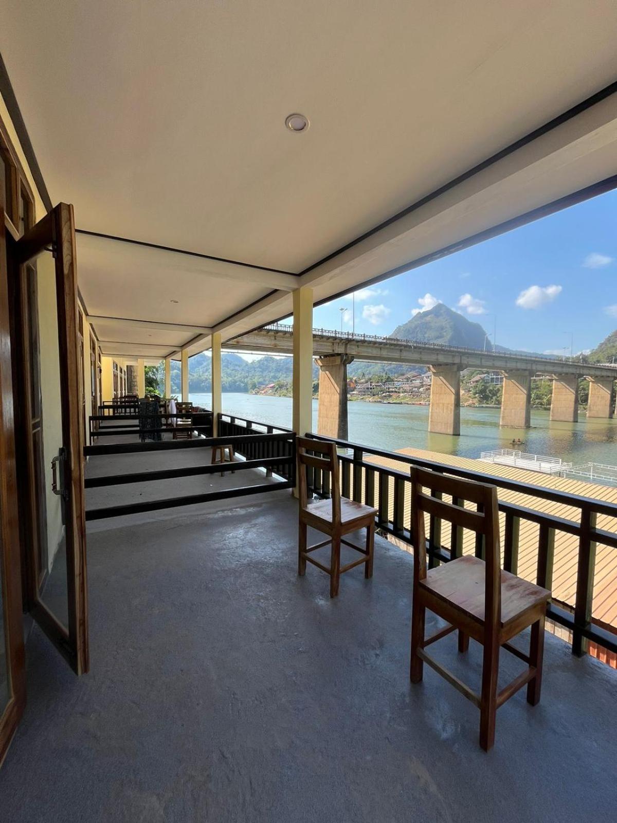 Cam U View Bungalow Hotel Nongkhiaw Buitenkant foto