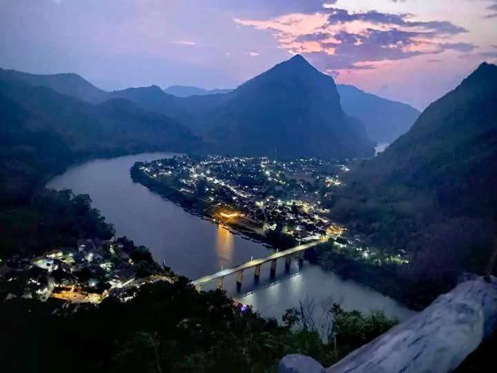 Cam U View Bungalow Hotel Nongkhiaw Buitenkant foto